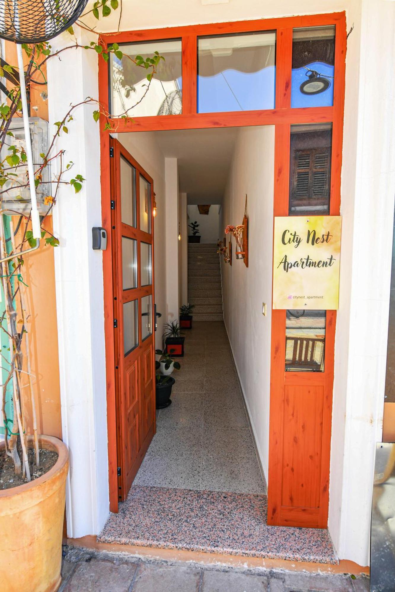 City Nest Shkoder Bagian luar foto